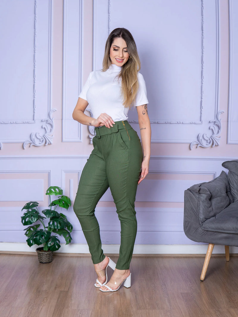 Calça Feminina de Trabalho com Cinto e Bolso