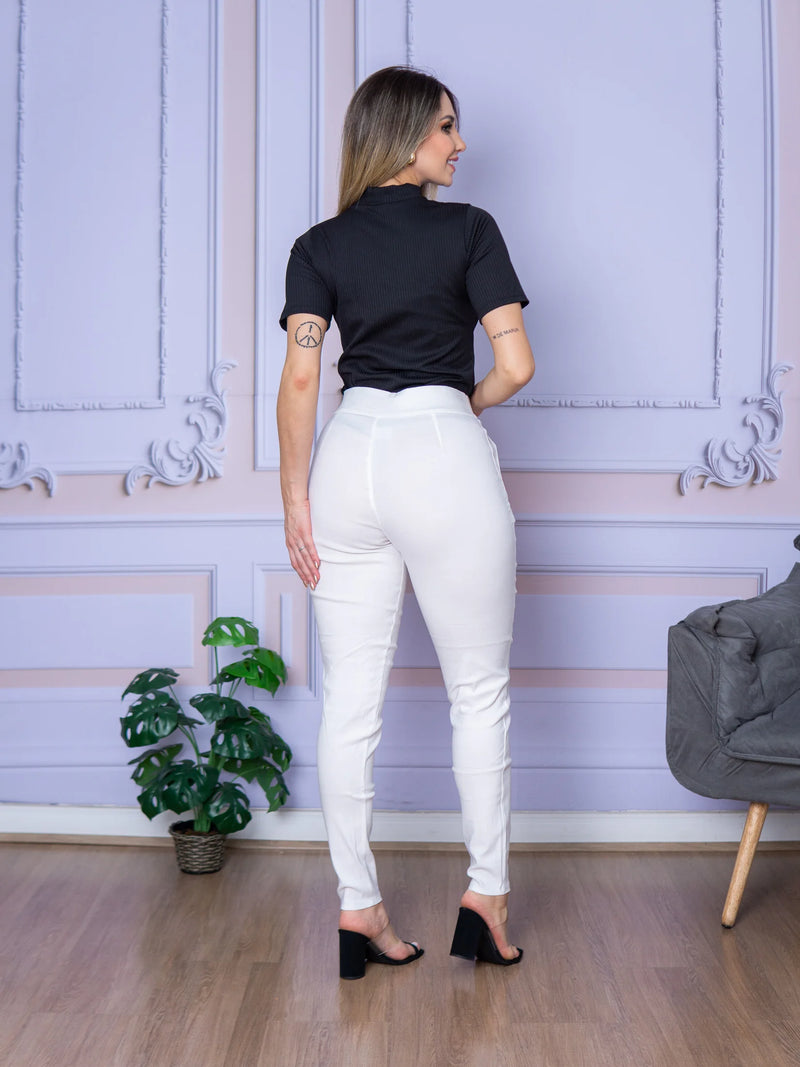 Calça Feminina de Trabalho com Cinto e Bolso