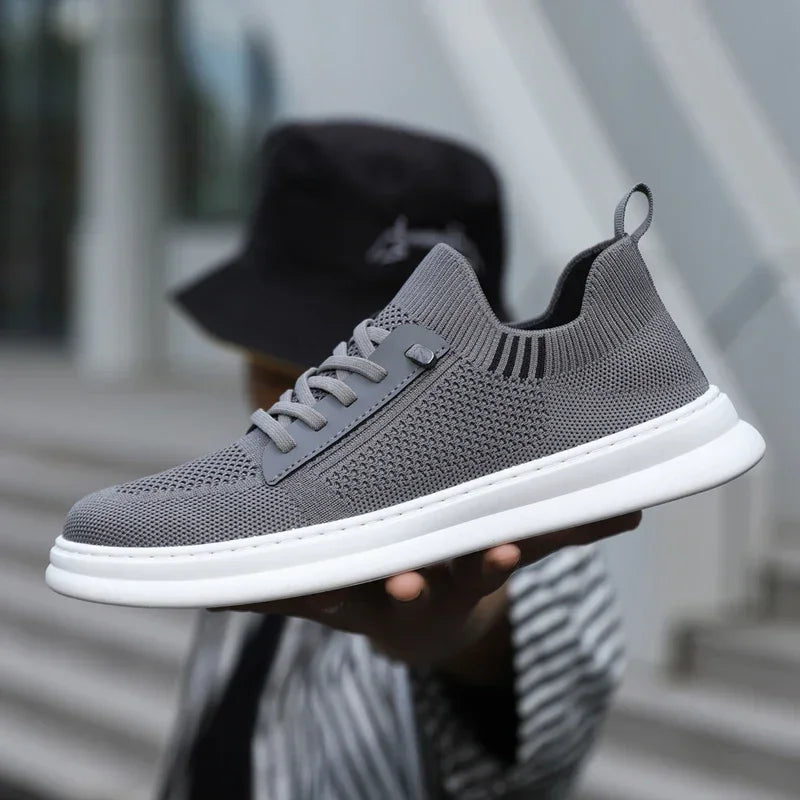 Sapatos casuais masculinos leves respiráveis sapatos brancos planos com cadarço tênis de skate masculino