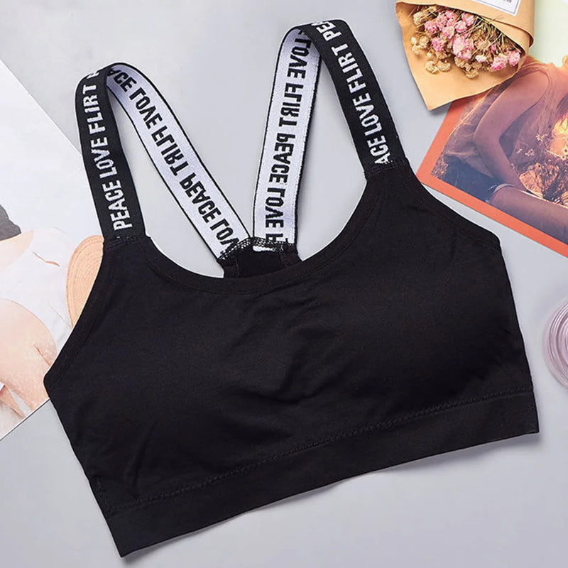 Roupa interior traseira com a letra traseira para mulheres, sutiã sem underwire integrado com o coxim da caixa, correia do coração, aptidão, ioga