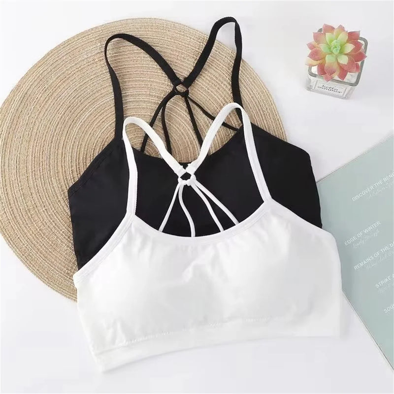 Roupa interior traseira com a letra traseira para mulheres, sutiã sem underwire integrado com o coxim da caixa, correia do coração, aptidão, ioga