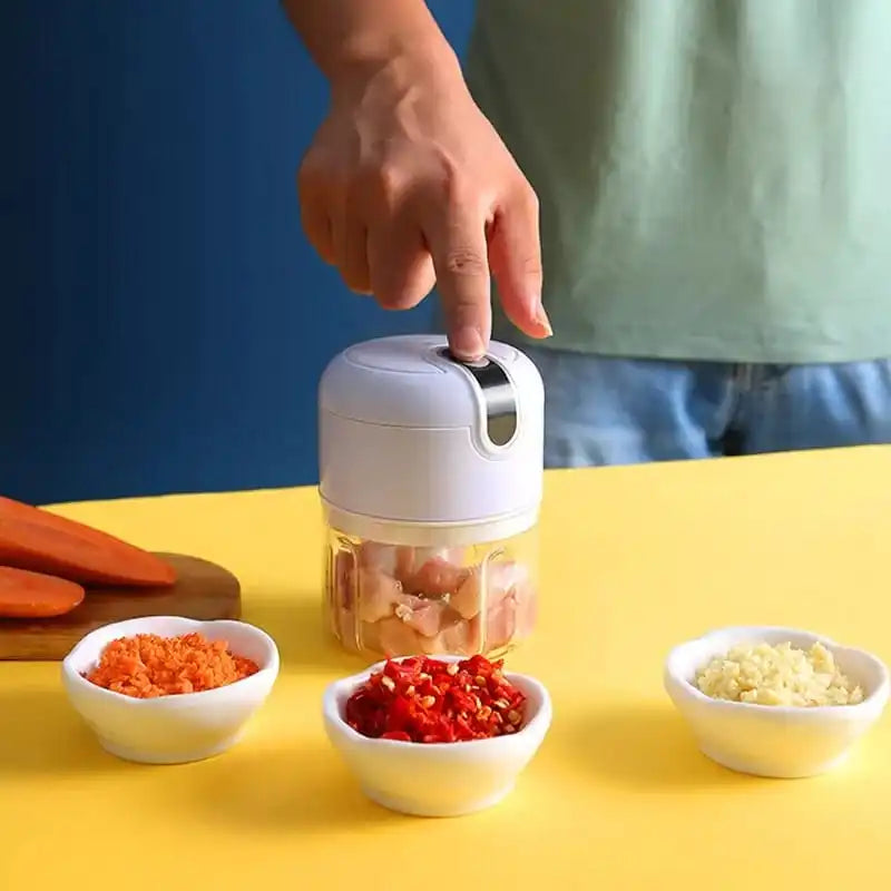 DAFUSHOP Mini Processador Elétrico de Alimentos Portátil 3 lâminas de aço inox 250 ml Bivolt Utensílio de cozinha ENVIO RÁPIDO